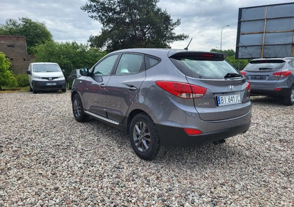 Hyundai ix35 cena 56700 przebieg: 139000, rok produkcji 2015 z Bardo małe 121